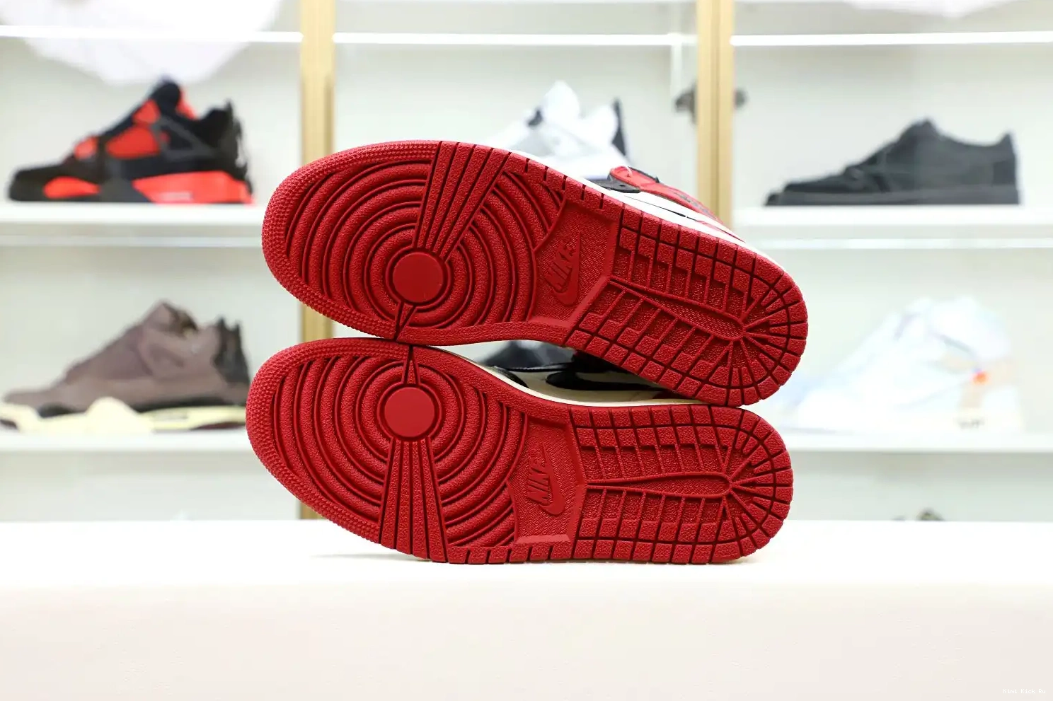 JORDAN TOE' Kimikick 'BRED OG RETRO 1 HIGH AIR 0523